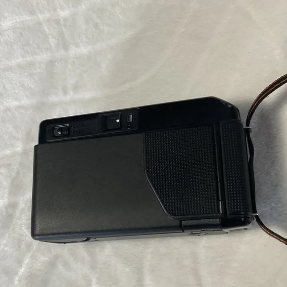 Canon Black 35mm Film Camera PARTS/RESTORATION - Picture 2 of 2